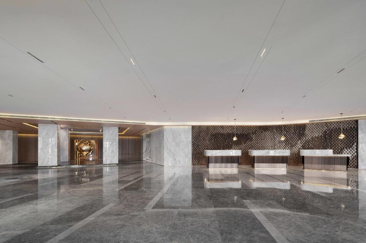 Holiday Inn Shanghai Huaxia By Ihg - Overlooking City Scenery At Sky View Restaurant Exteriör bild