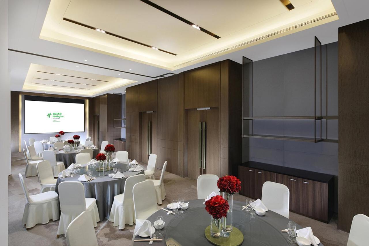 Holiday Inn Shanghai Huaxia By Ihg - Overlooking City Scenery At Sky View Restaurant Exteriör bild