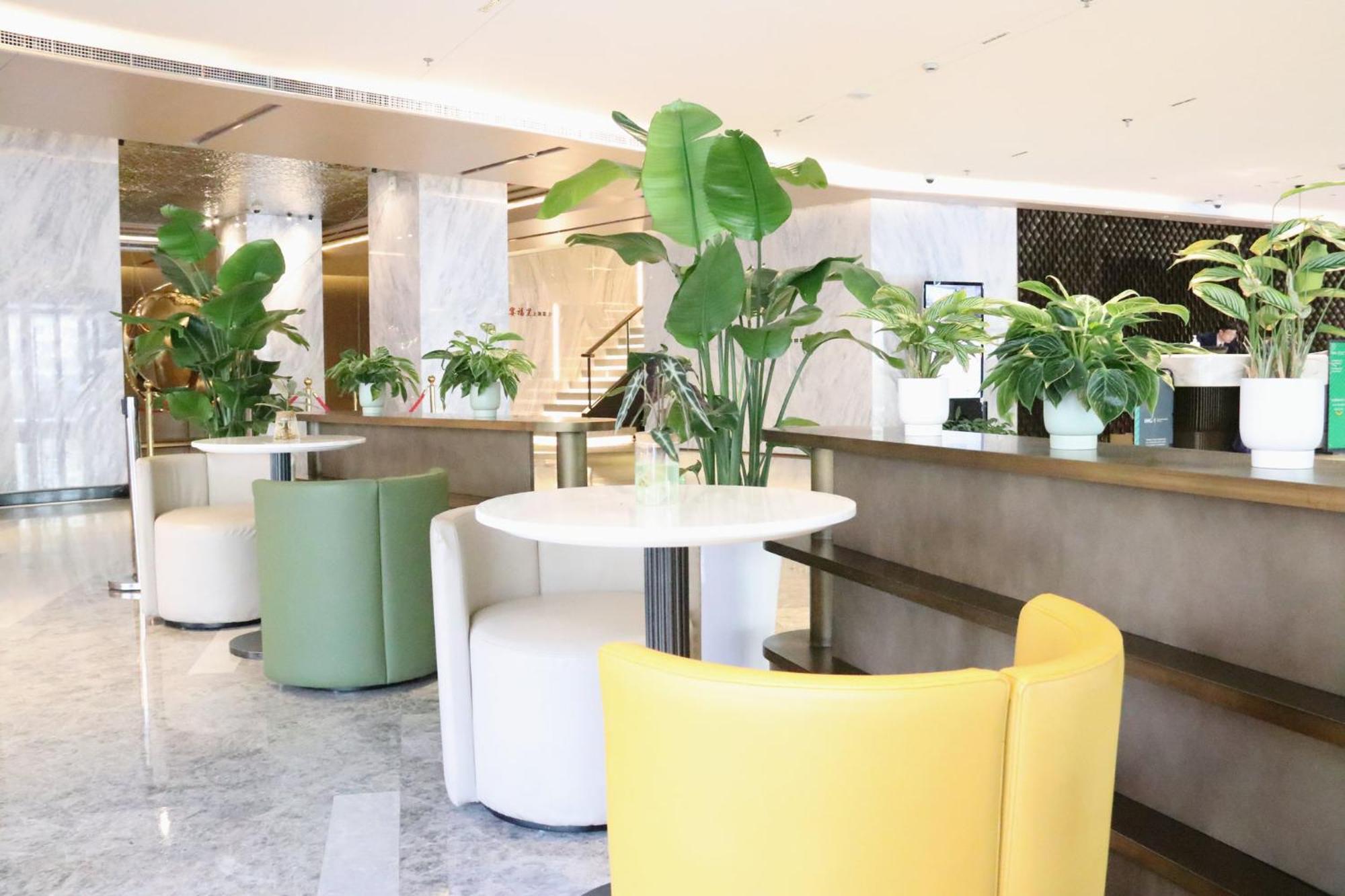 Holiday Inn Shanghai Huaxia By Ihg - Overlooking City Scenery At Sky View Restaurant Exteriör bild